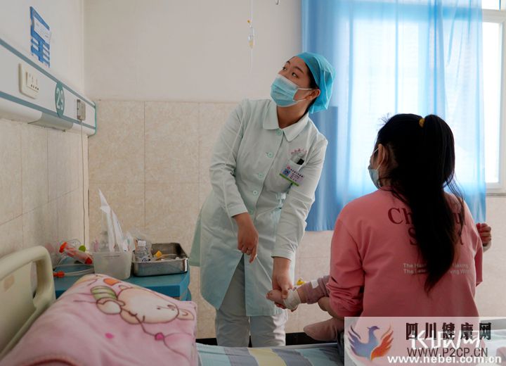 儿科病房里的“年味儿”(图2) 儿科病房里的“年味儿”(图2)