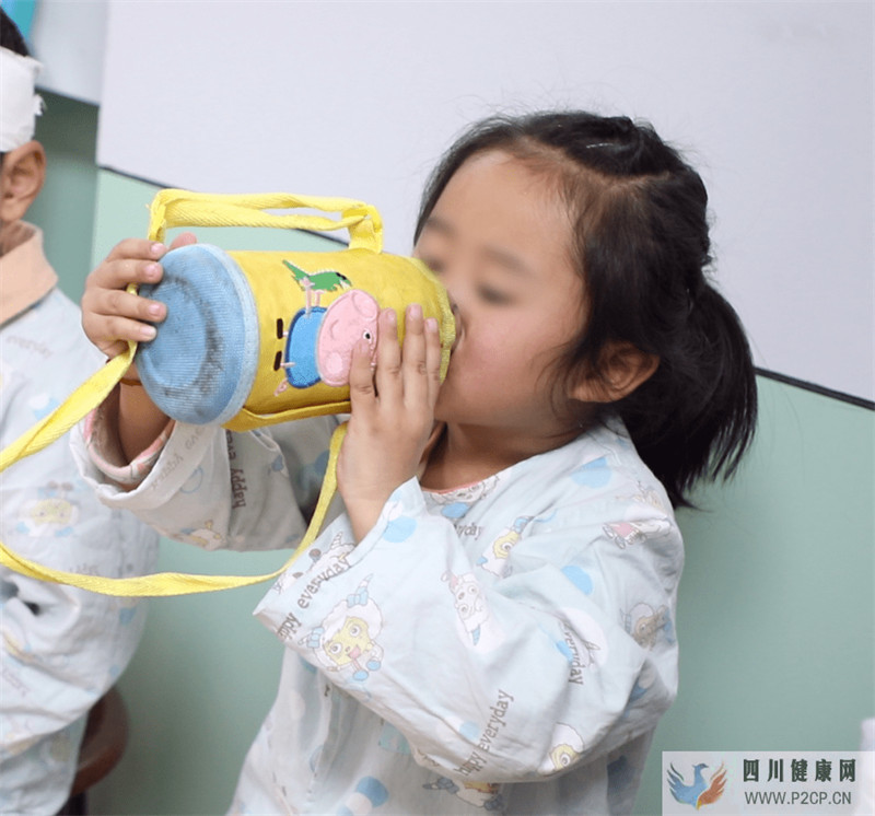 山东省耳鼻喉医院小儿耳鼻喉科“喝水比赛”正在进行中(图2) 山东省耳鼻喉医院小儿耳鼻喉科“喝水比赛”正在进行中(图2)