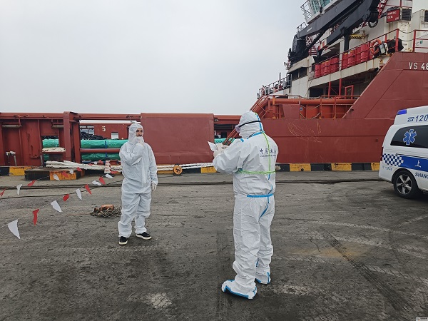 外籍船员海上突发疾病需立即就医!他们今天立即开通了“全闭环绿色通道”(图1) 外籍船员海上突发疾病需立即就医!他们今天立即开通了“全闭环绿色通道”(图1)