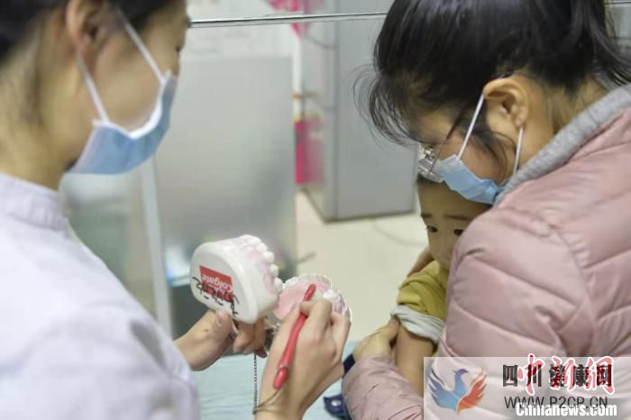 世界口腔健康日:口腔护理从宝宝开始(图4) 世界口腔健康日:口腔护理从宝宝开始(图4)