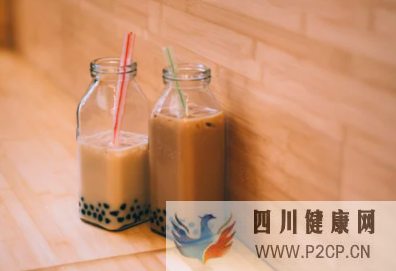 冬天的第一杯奶茶来了!奶茶喝多了会得糖尿病吗?(图1) 冬天的第一杯奶茶来了!奶茶喝多了会得糖尿病吗?(图1)