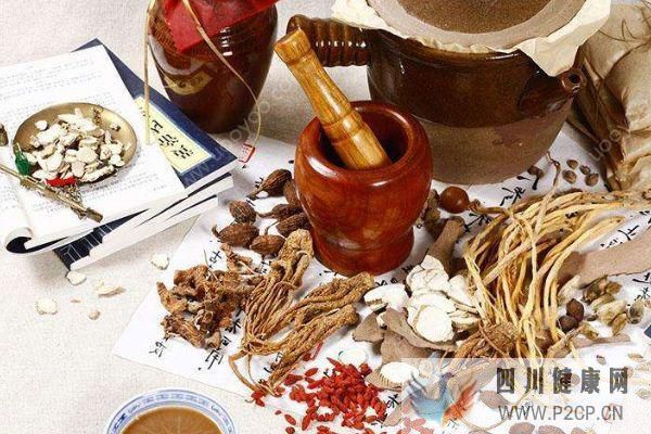 男子眼睛视力下降查出糖尿病,高血糖为何会伤眼?中医辨证疗法(图5) 男子眼睛视力下降查出糖尿病,高血糖为何会伤眼?中医辨证疗法(图5)