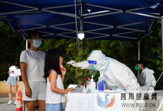 中国疾控专家:奥密克戎BA.5亚分支致病力无明显变化 不轻视不恐慌(图1) 中国疾控专家:奥密克戎BA.5亚分支致病力无明显变化 不轻视不恐慌(图1)