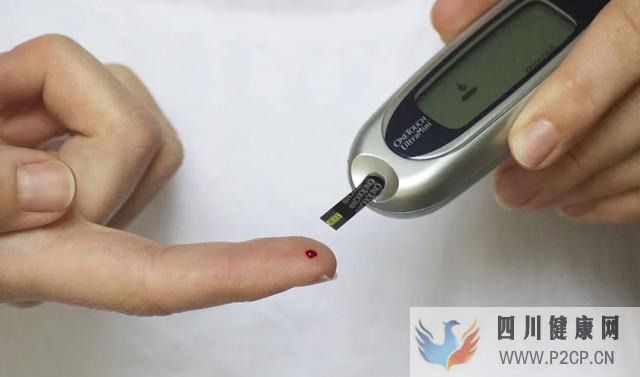 老年人的血糖标准是多少?比年轻人还可以高一点?正常范围在这(图2) 老年人的血糖标准是多少?比年轻人还可以高一点?正常范围在这(图2)