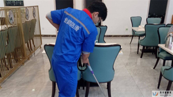 餐饮防滑剂价格表(图1) 餐饮防滑剂价格表(图1)