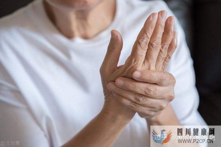 风湿病有哪些症状表现身体上出现这些征兆要注意了(图1) 风湿病有哪些症状表现身体上出现这些征兆要注意了(图1)